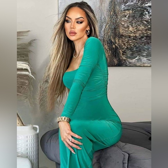 NWT - green jumpsuit - Picture 2 of 3